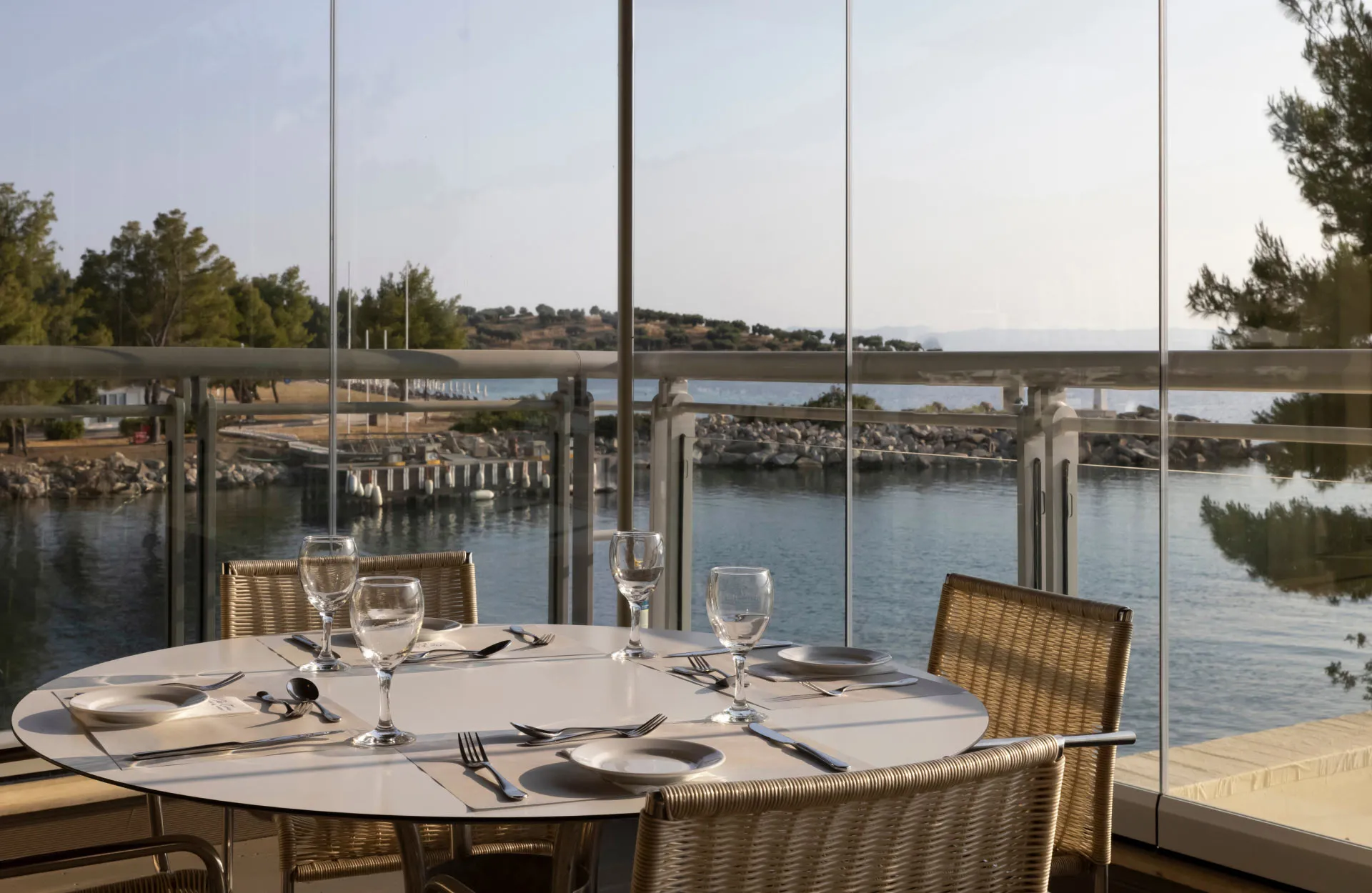 Athos Restaurant