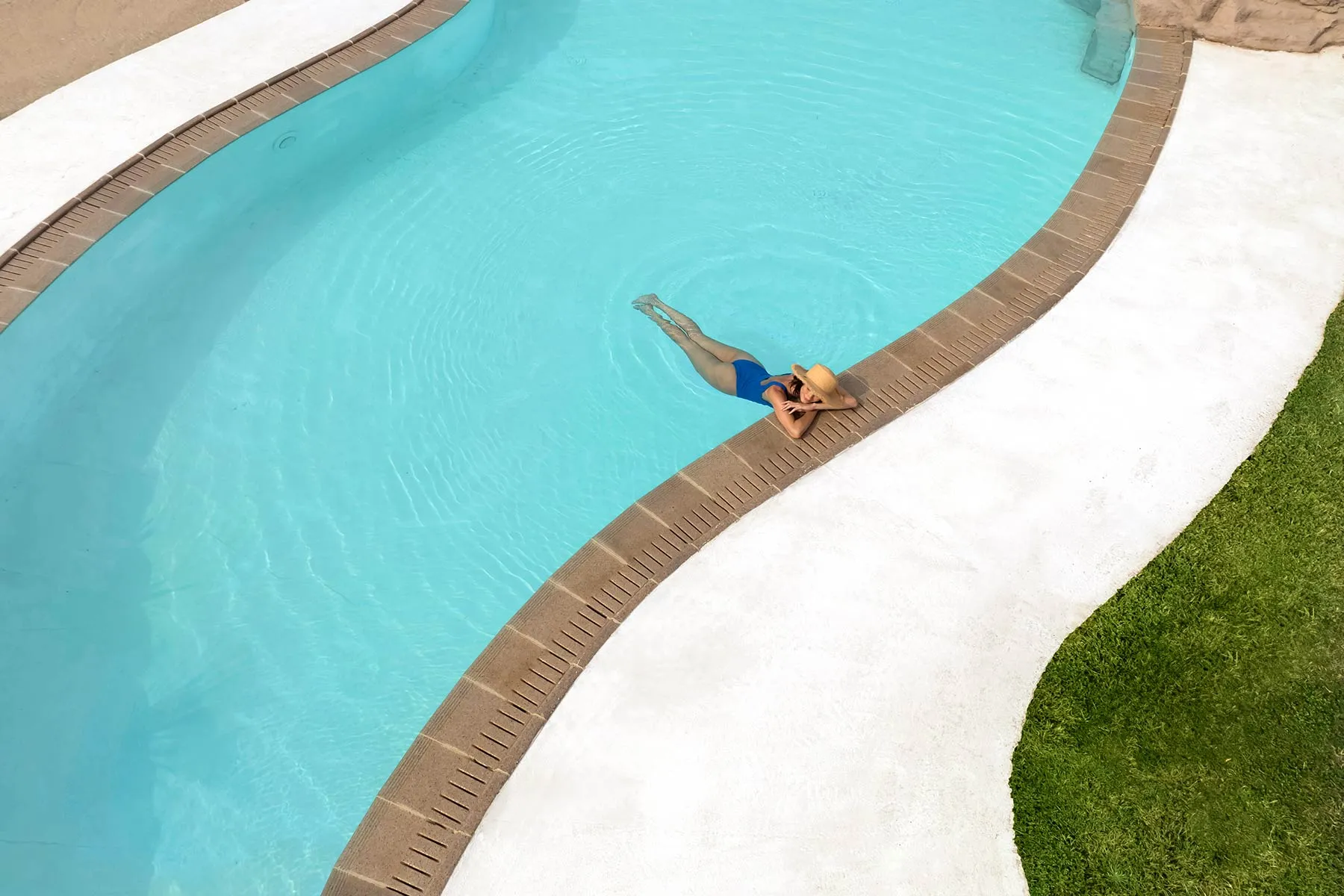 Pool Bar