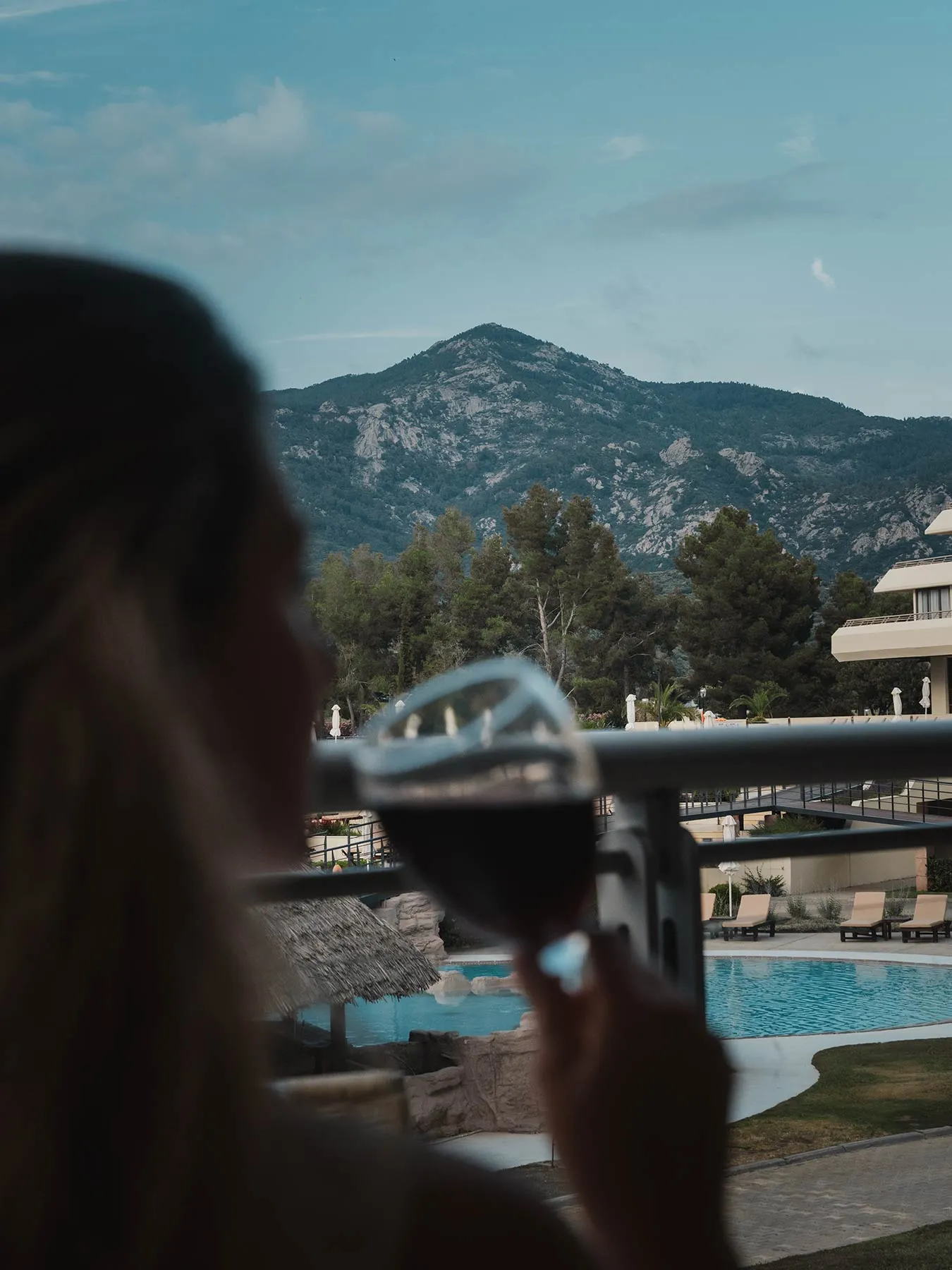 Pool Bar